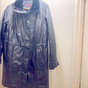 Jessica London Leather Coat, sz L, Fur collar.